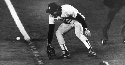 Vin Scully's greatest calls: Bill Buckner's error in Game 6 of the 